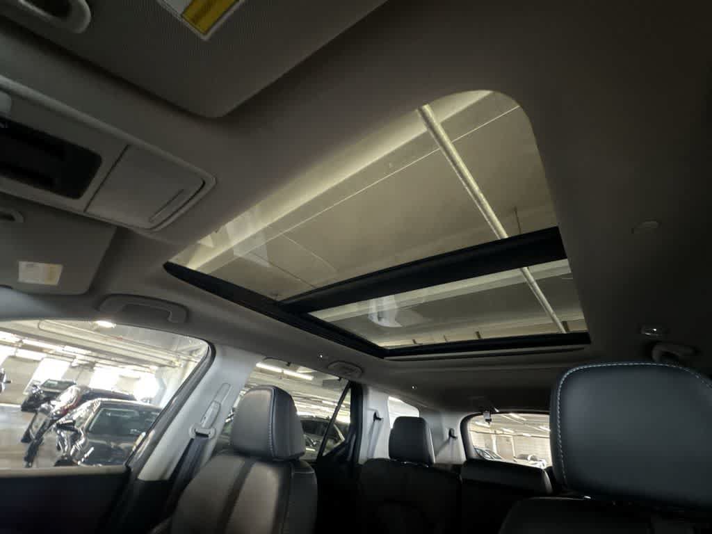 Used 2024 Honda Pilot Touring image 20