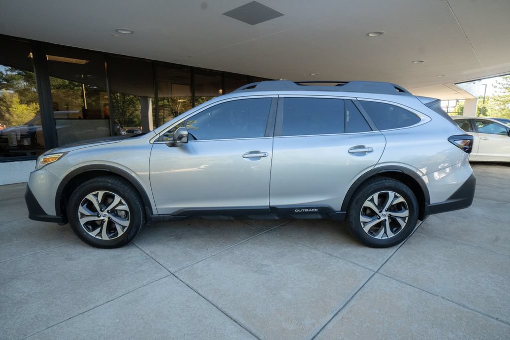 Used 2022 Subaru Outback Limited XT w/ Popular Package #2 AWD/4WD image 4