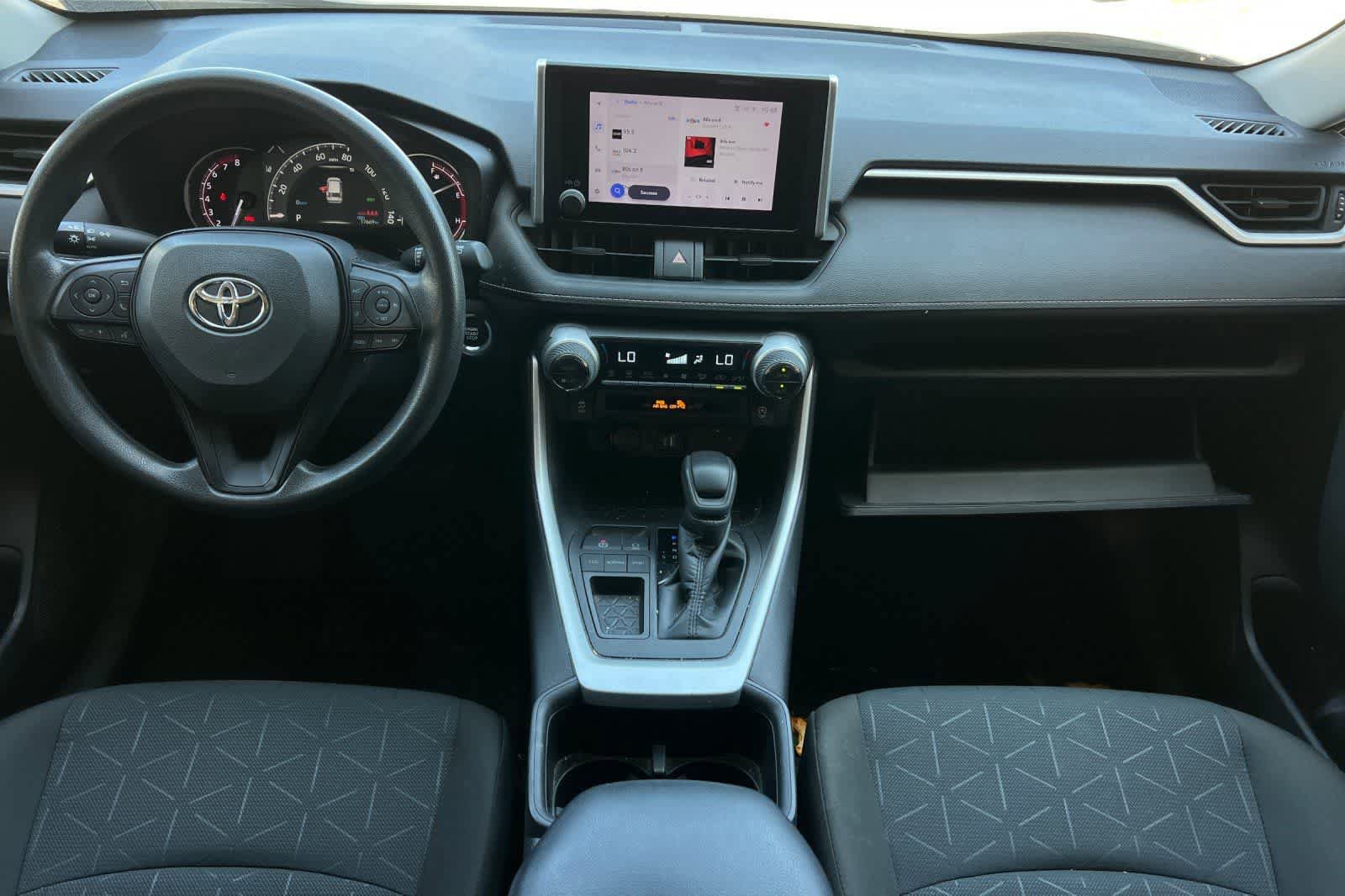 Used 2023 Toyota RAV4 XLE FWD image 4