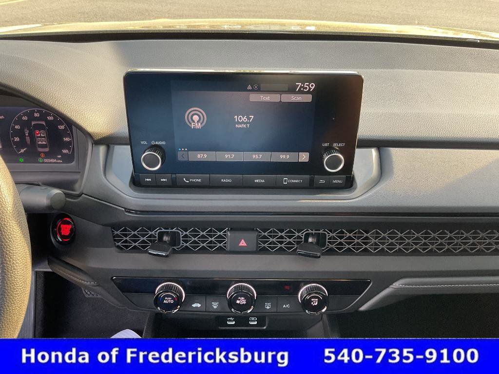 Certified 2025 Honda Accord LX image 29