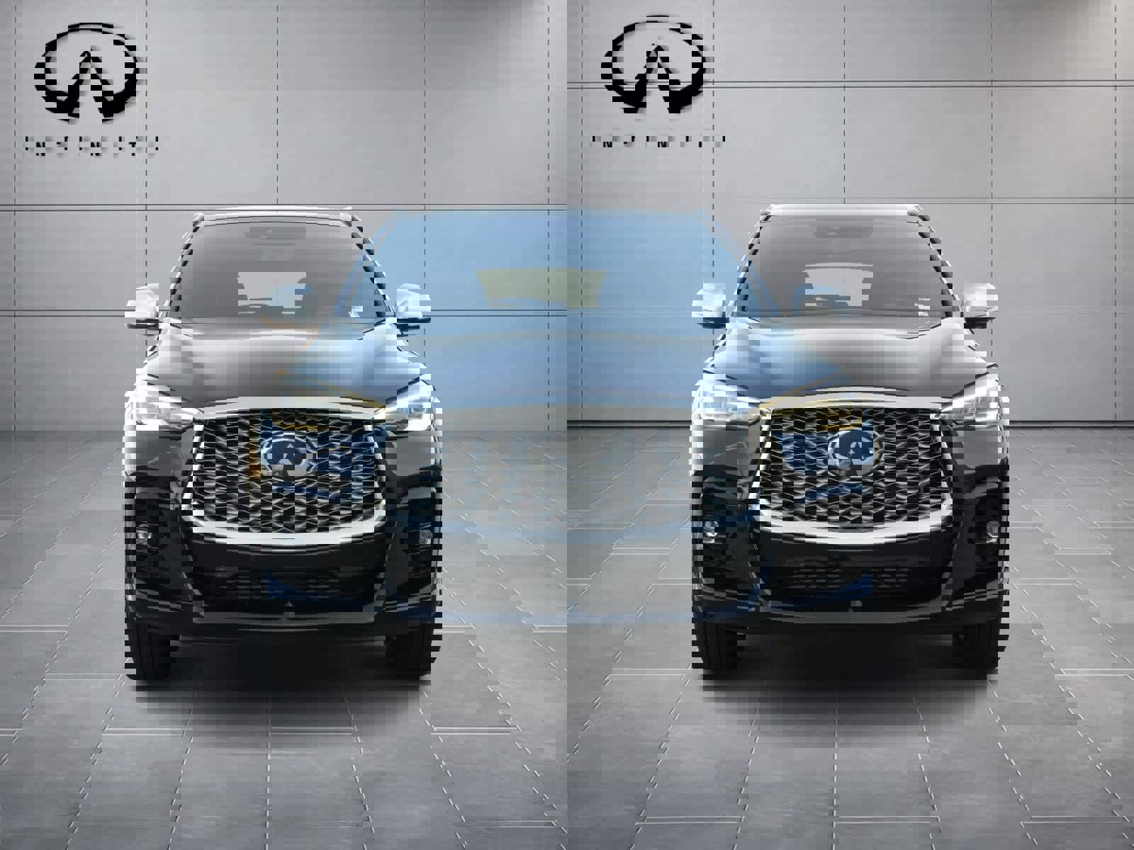 Used 2024 INFINITI QX55 Essential w/ Accent Package image 2