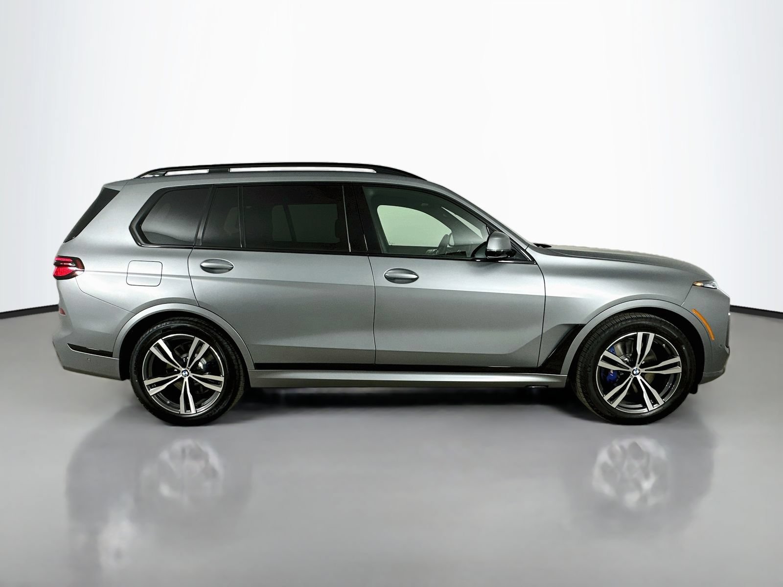 New 2027 BMW X7 xDrive40i w/ Executive Package AWD/4WD image 4