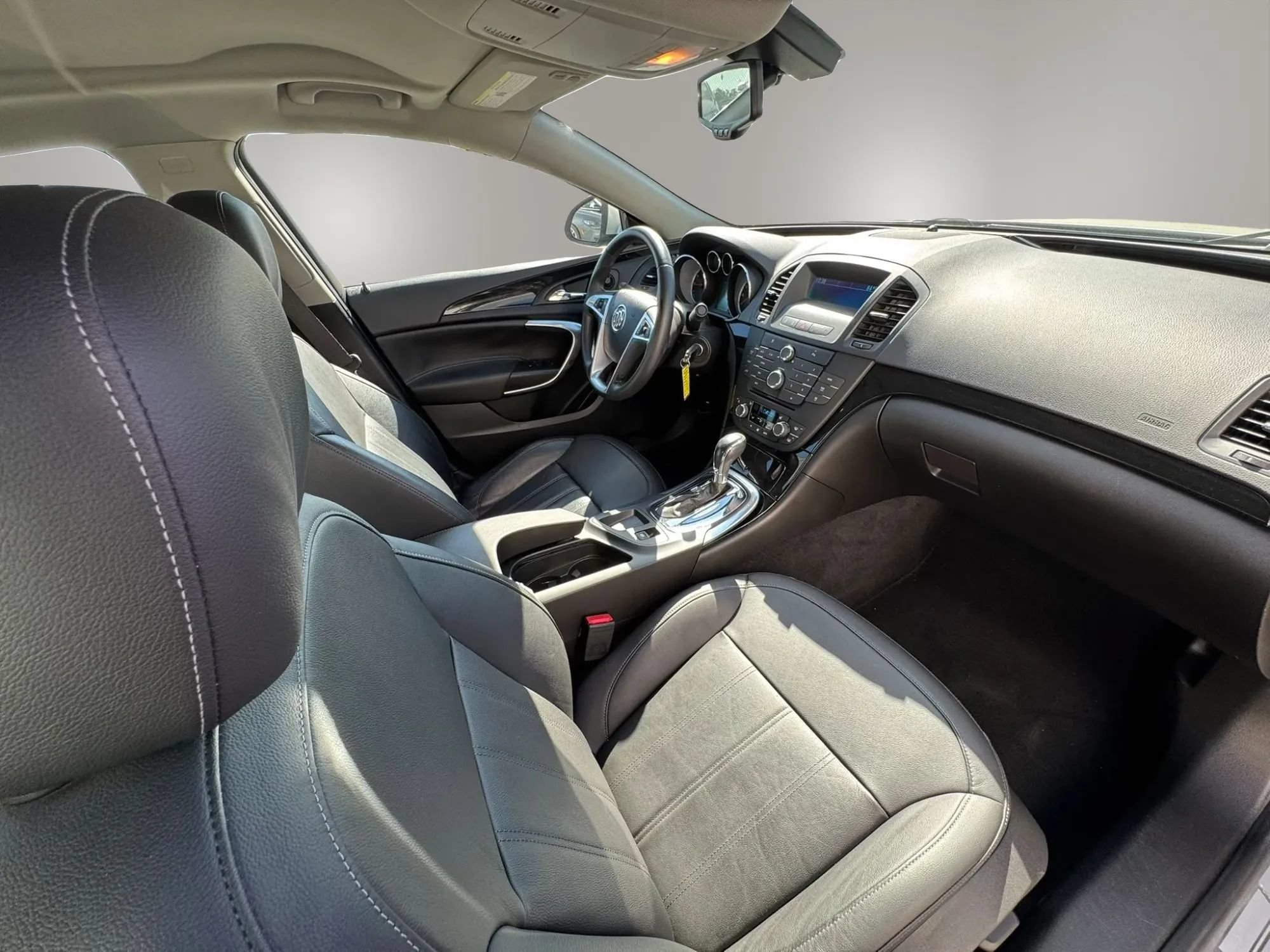 Used 2011 Buick Regal CXL w/ RL3 Preferred Equipment Group FWD image 14