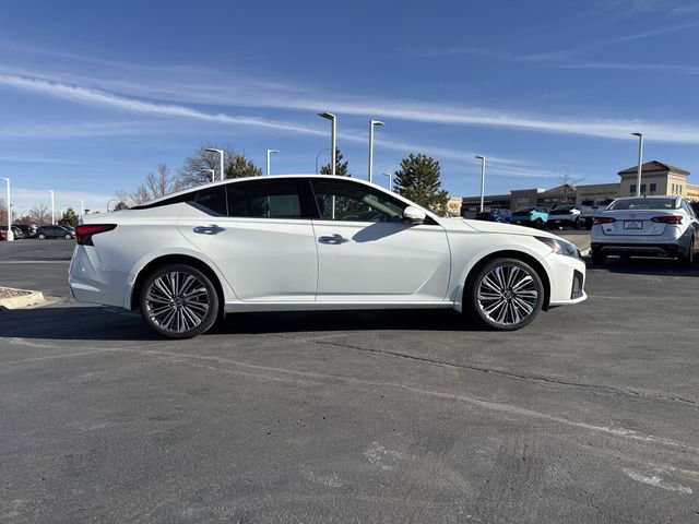 Used 2023 Nissan Altima 2.5 SL image 2