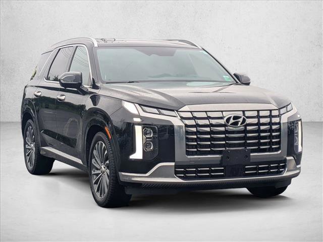 Used 2023 Hyundai Palisade Calligraphy w/ Cargo Package AWD/4WD image 3