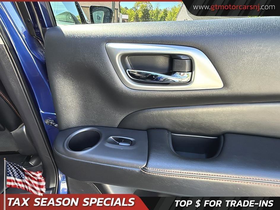 Used 2019 Nissan Pathfinder SL AWD/4WD image 36