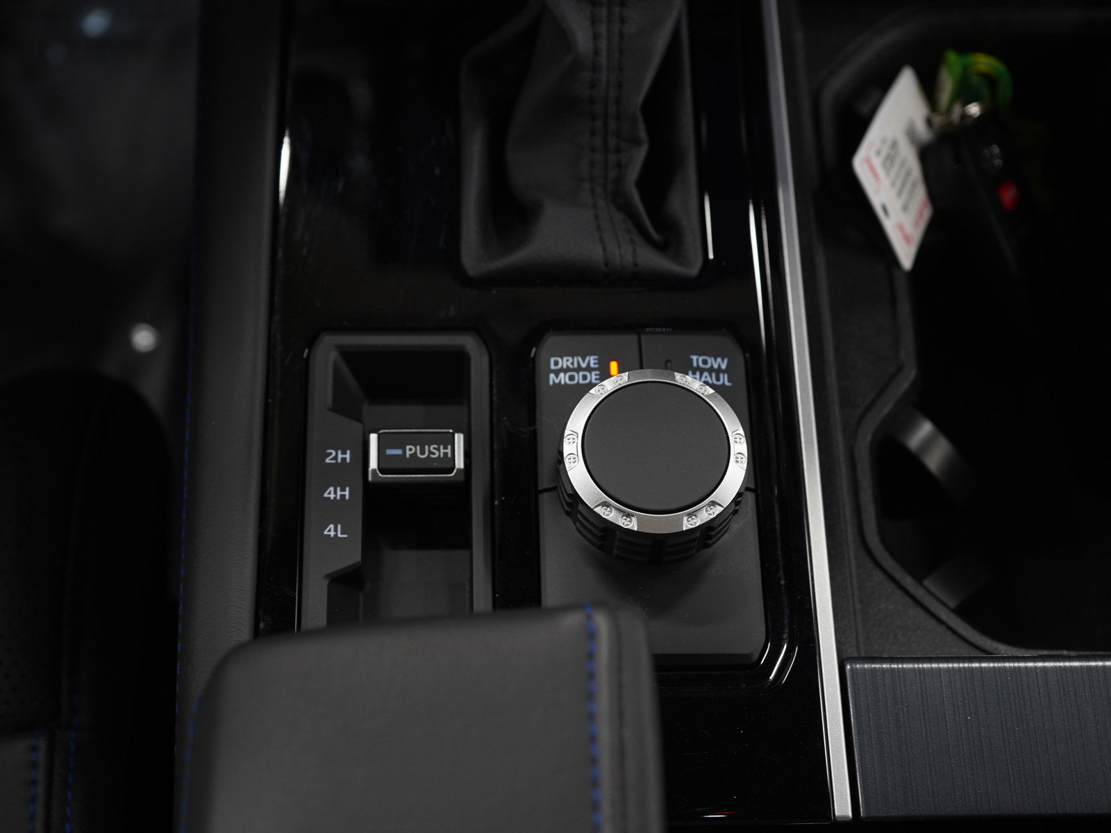 Used 2025 Toyota Sequoia 4WD image 23