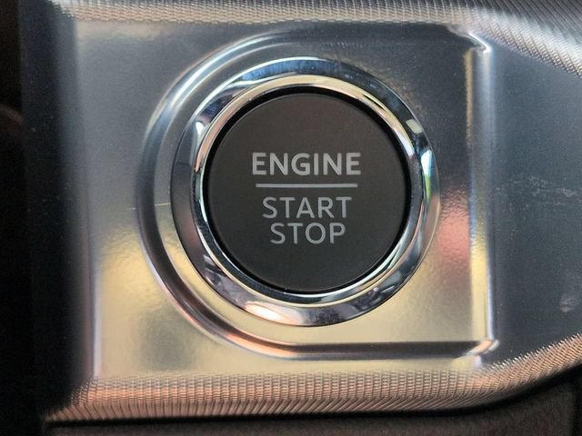 Used 2025 Ford F150 Lariat w/ Equipment Group 501A Mid AWD/4WD image 37