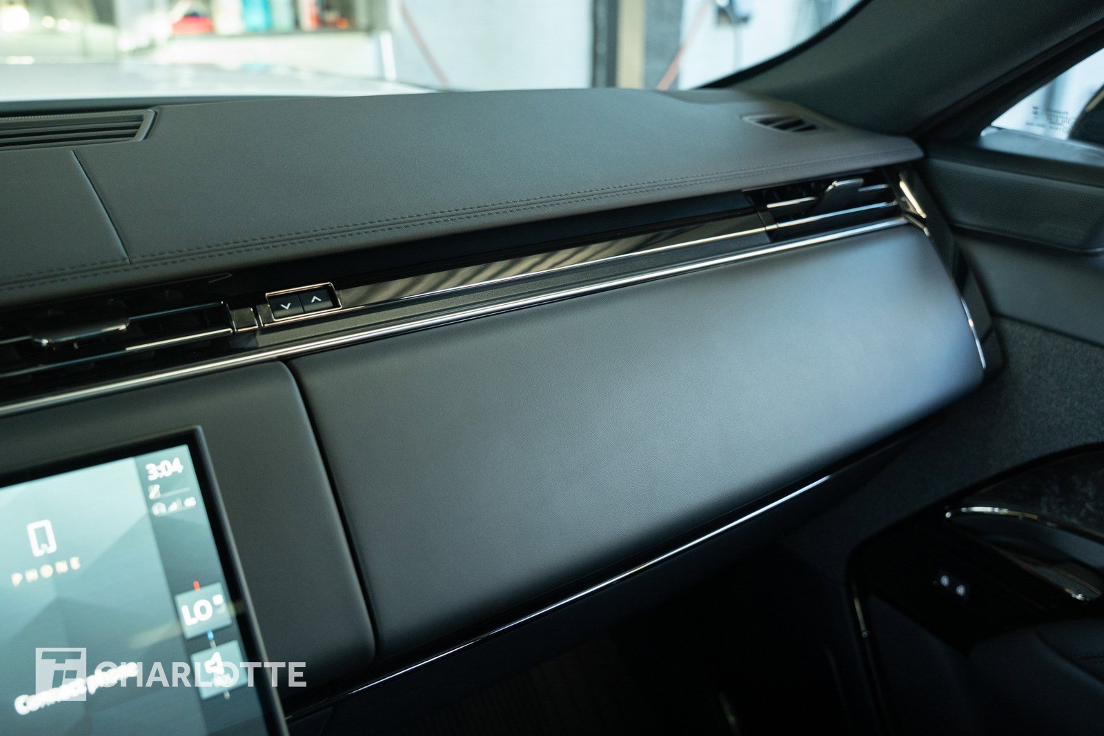 Used 2024 Land Rover Range Rover Sport Dynamic SE image 22