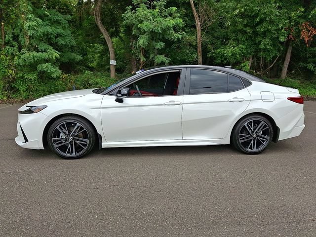 Used 2026 Toyota Camry XSE FWD image 5