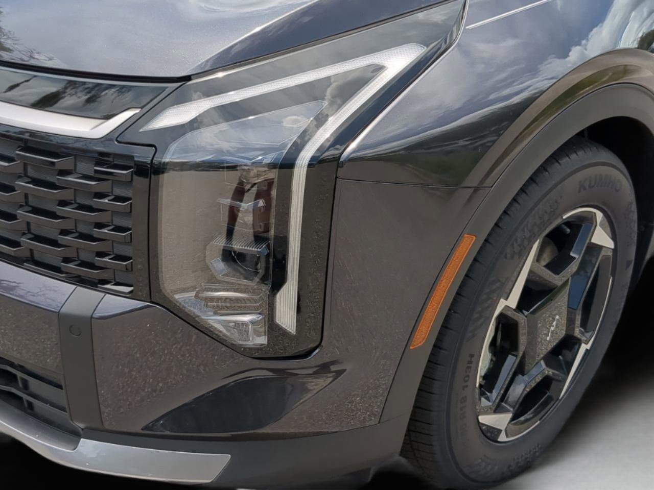 New 2026 Kia Sportage EX image 9