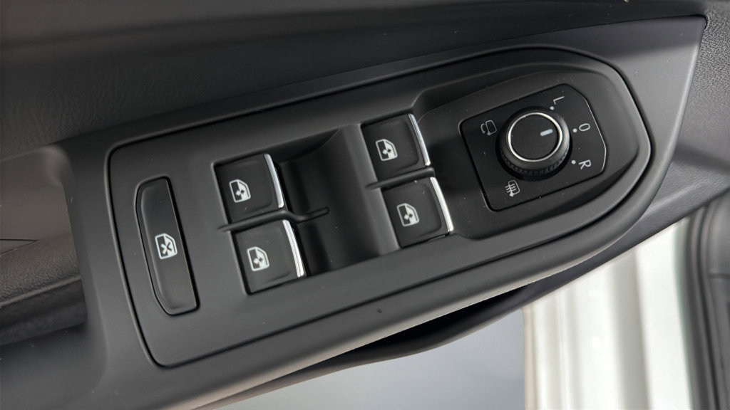 New 2026 Volkswagen Golf 2.0T image 15