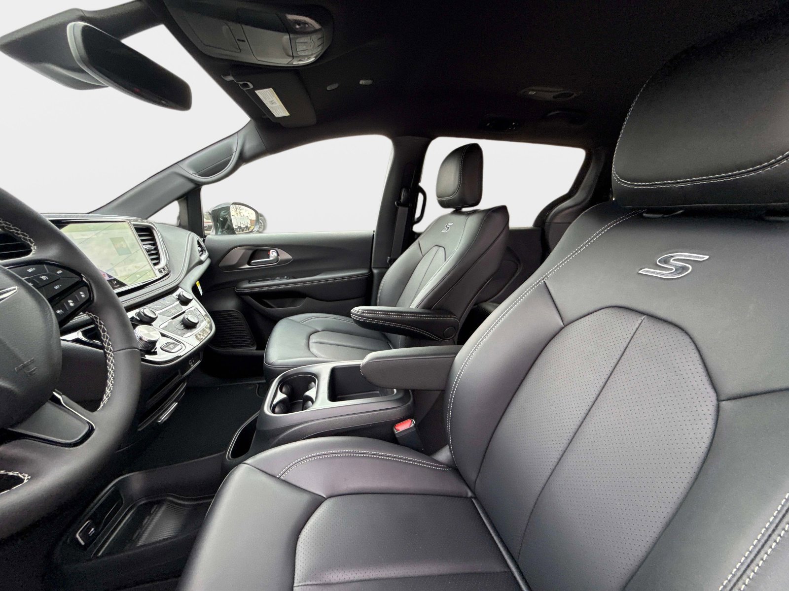 New 2026 Chrysler Pacifica Select image 22