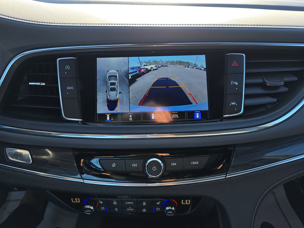 Used 2024 Buick Enclave Premium image 28