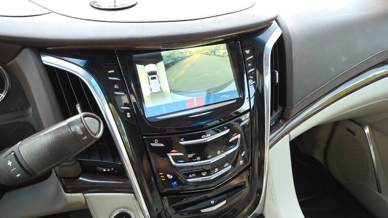 Used 2017 Cadillac Escalade Luxury AWD/4WD image 61