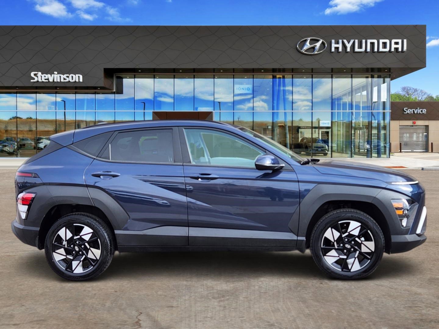 Certified 2025 Hyundai Kona SEL image 4
