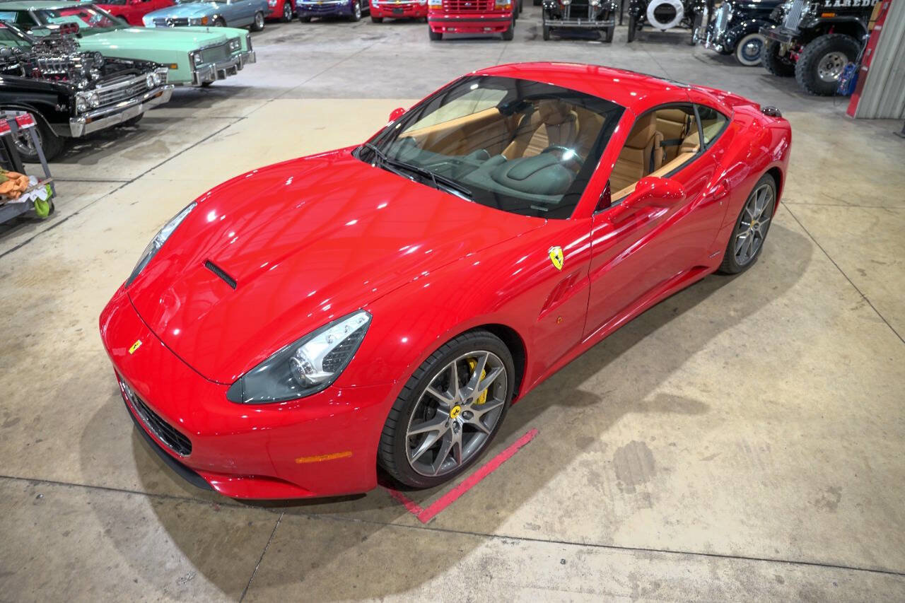 Used 2013 Ferrari California image 27