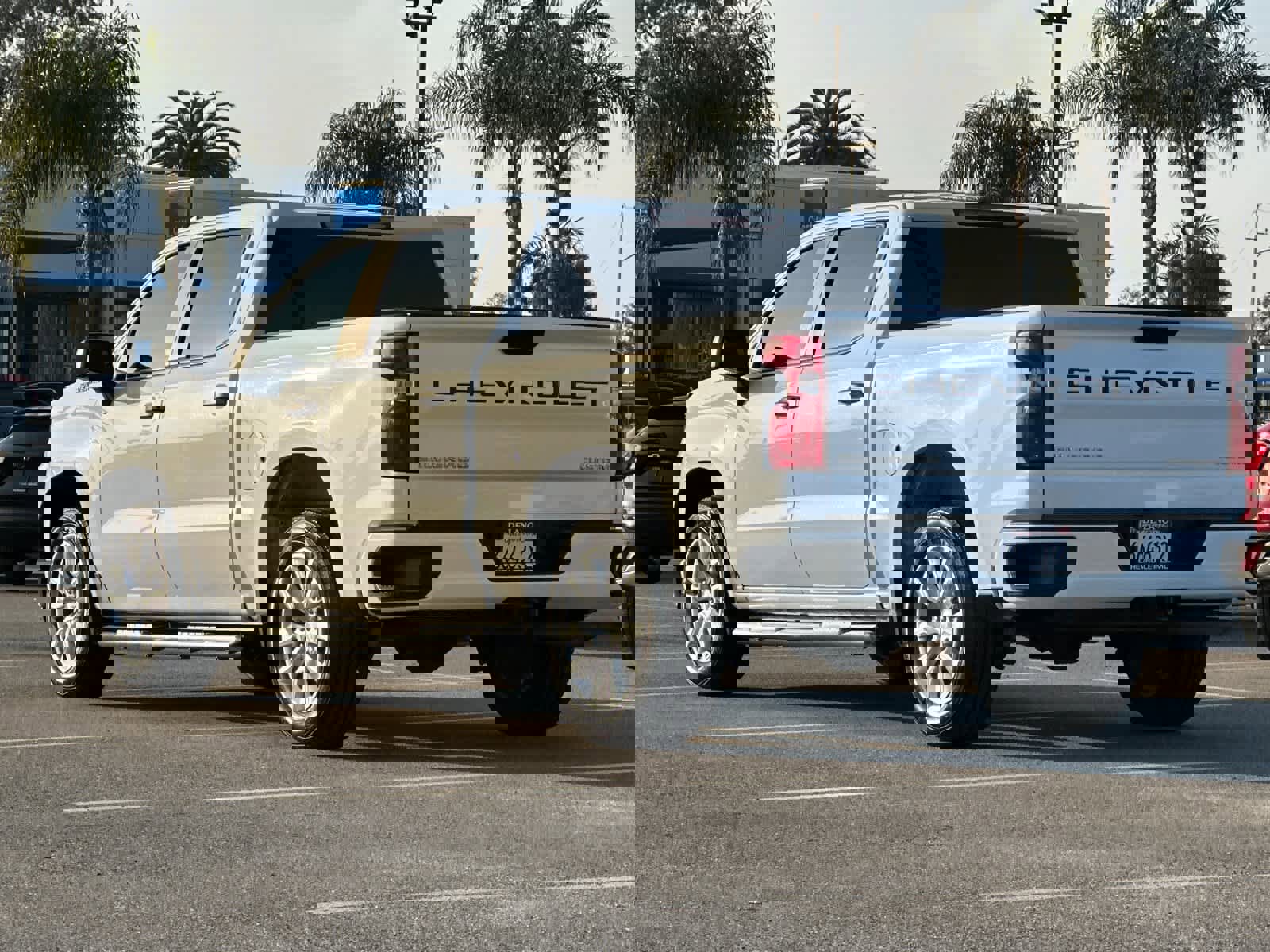 Used 2020 Chevrolet Silverado 1500 Custom w/ Custom Value Package image 3