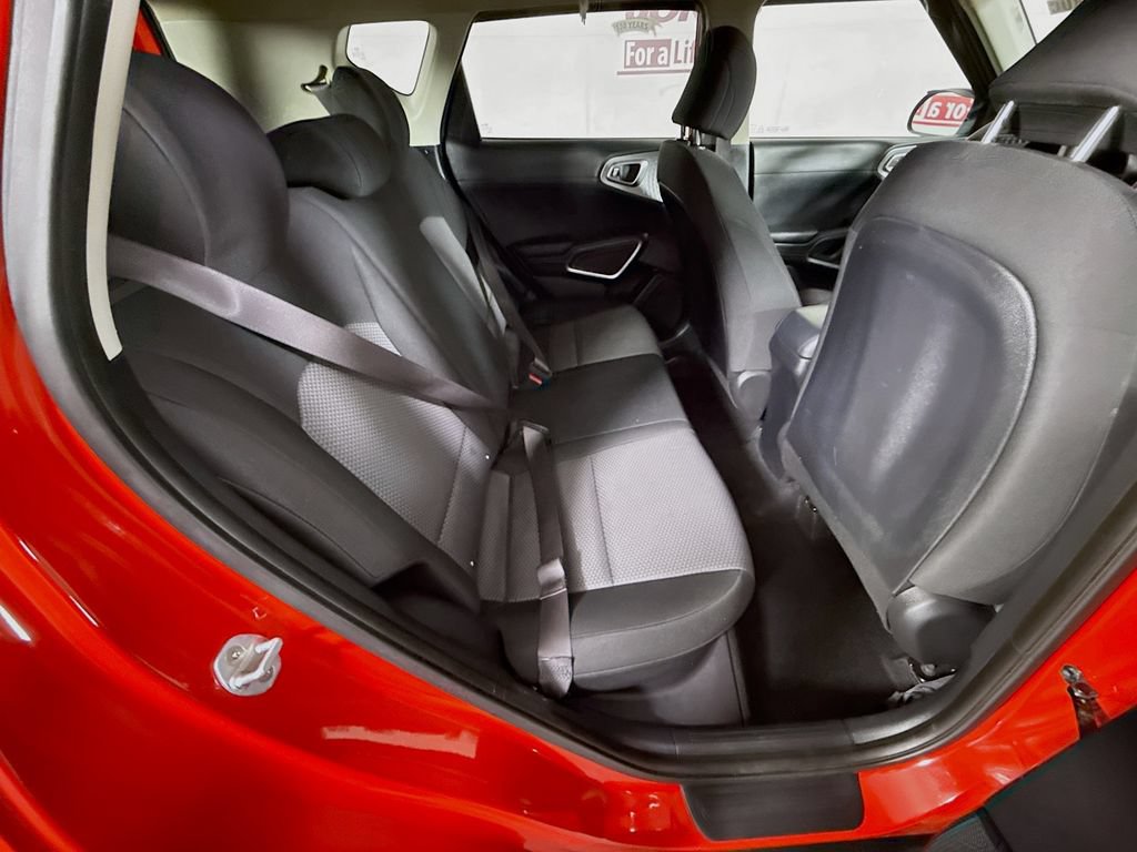 Used 2020 Kia Soul LX FWD image 27
