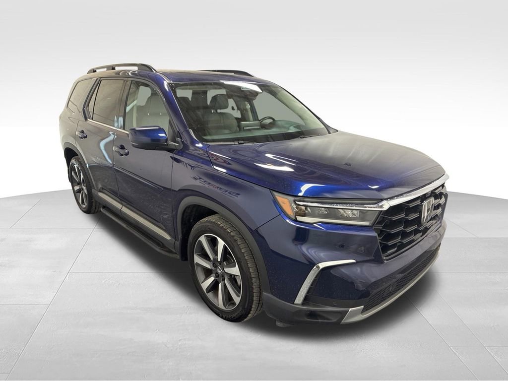 Used 2024 Honda Pilot Elite image 3