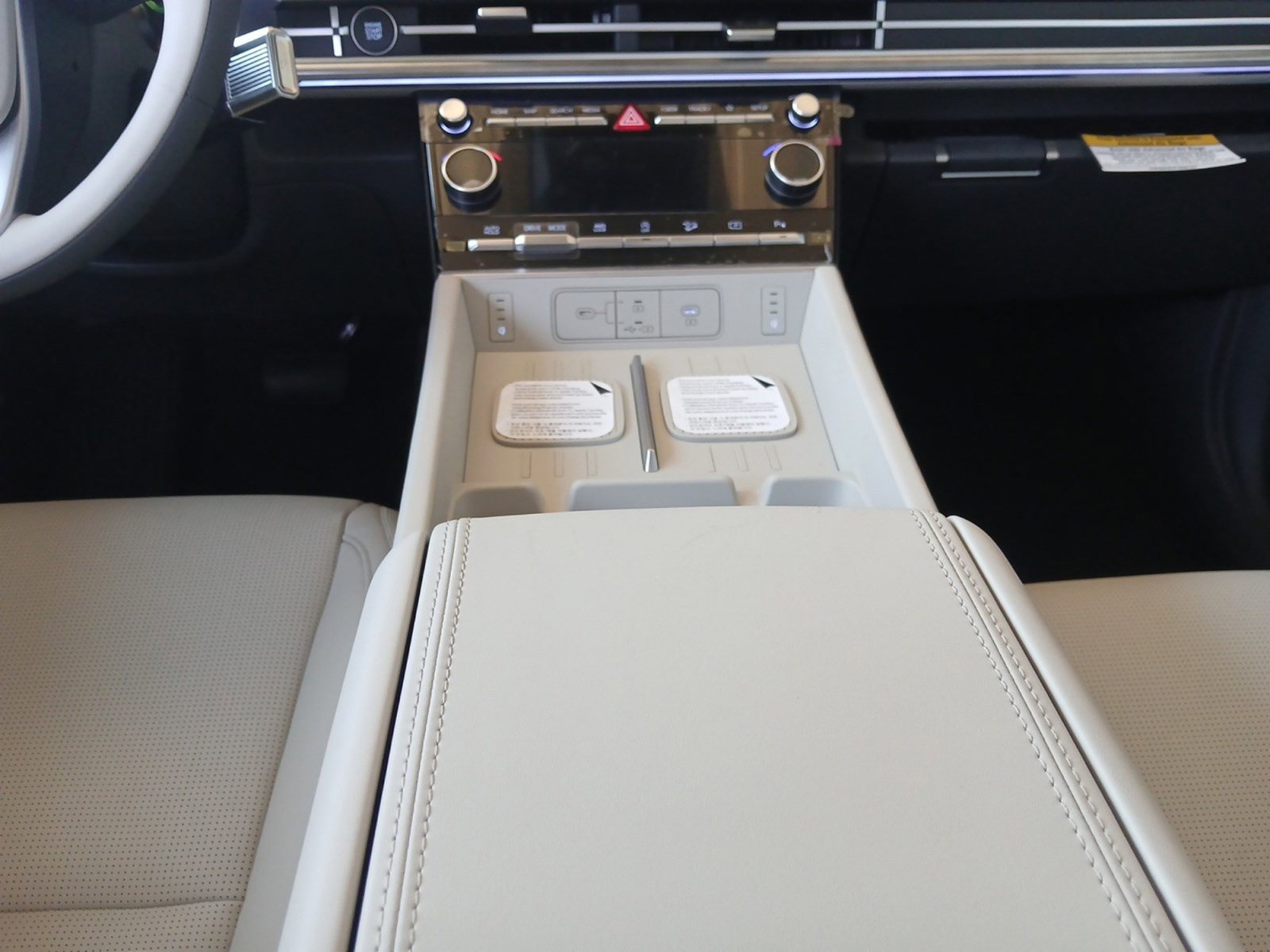 New 2026 Hyundai Santa Fe Calligraphy image 11