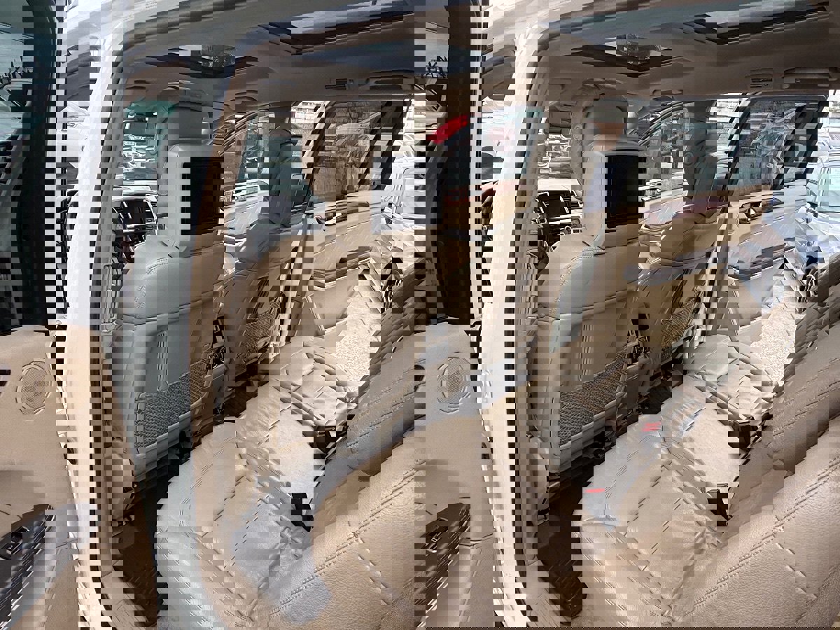 Used 2014 Mercedes-Benz GL 550 4MATIC image 25