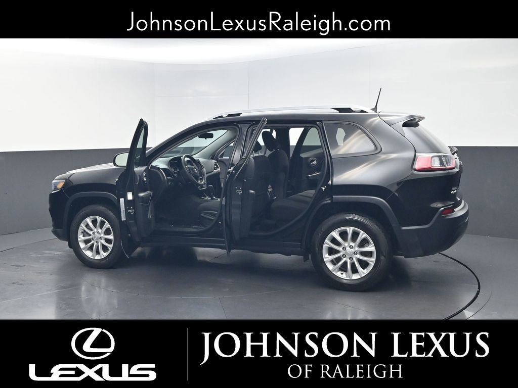 Used 2020 Jeep Cherokee Latitude AWD/4WD image 37