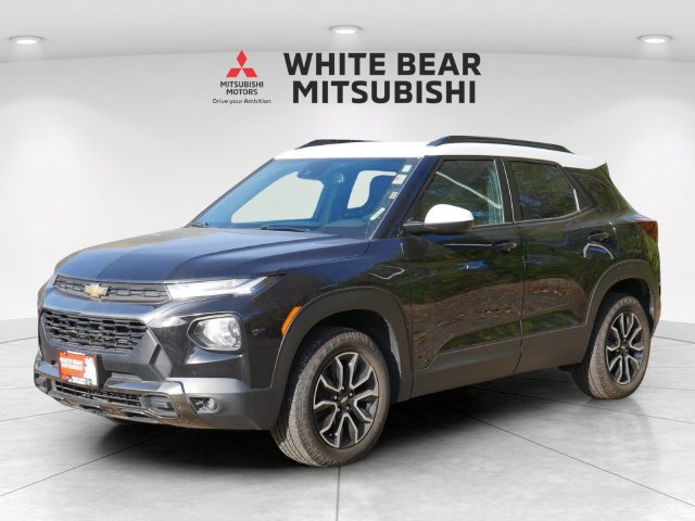 Used 2023 Chevrolet TrailBlazer ACTIV w/ Convenience Package AWD/4WD image 2