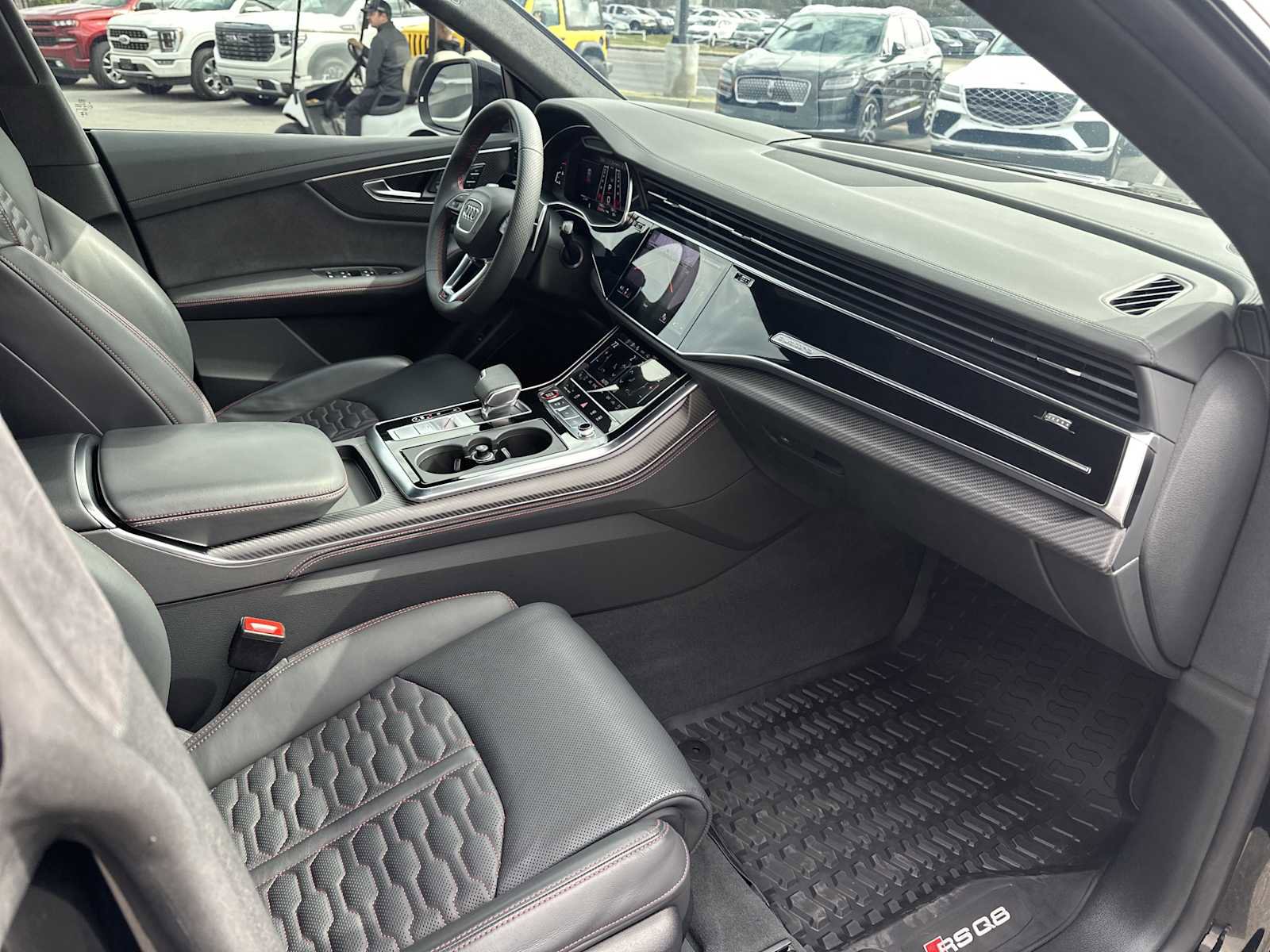 Used 2024 Audi RS Q8 image 29