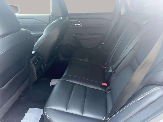 Used 2021 Nissan Rogue SL w/ Premium Package image 12