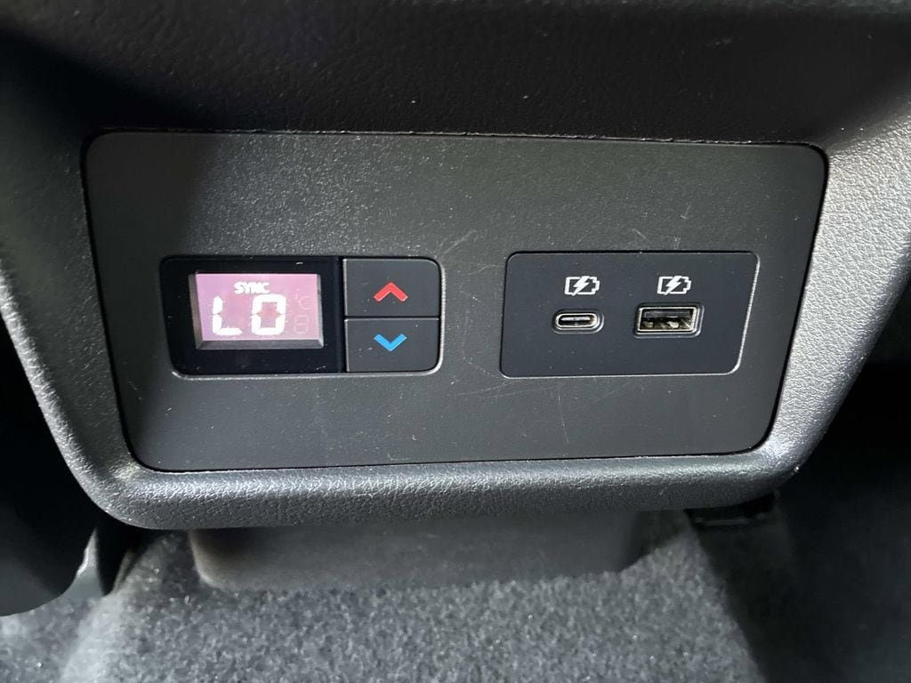 Certified 2023 Nissan Rogue SL w/ SL Premium Package AWD/4WD image 17