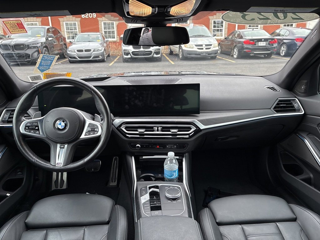 Used 2023 BMW 330i xDrive Sedan w/ M Sport Package image 9