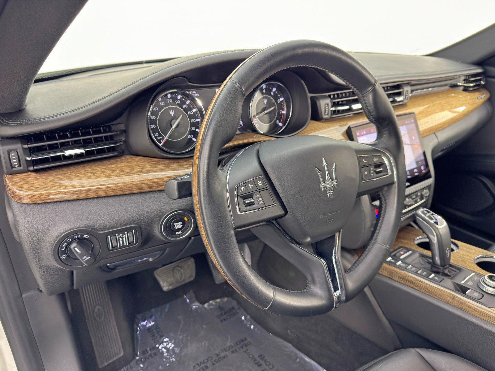 Used 2022 Maserati Quattroporte GT image 14