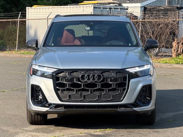 New 2026 Audi SQ7 Prestige AWD/4WD image 3