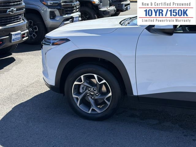 Used 2024 Chevrolet Trax LT w/ LT Convenience Package image 12