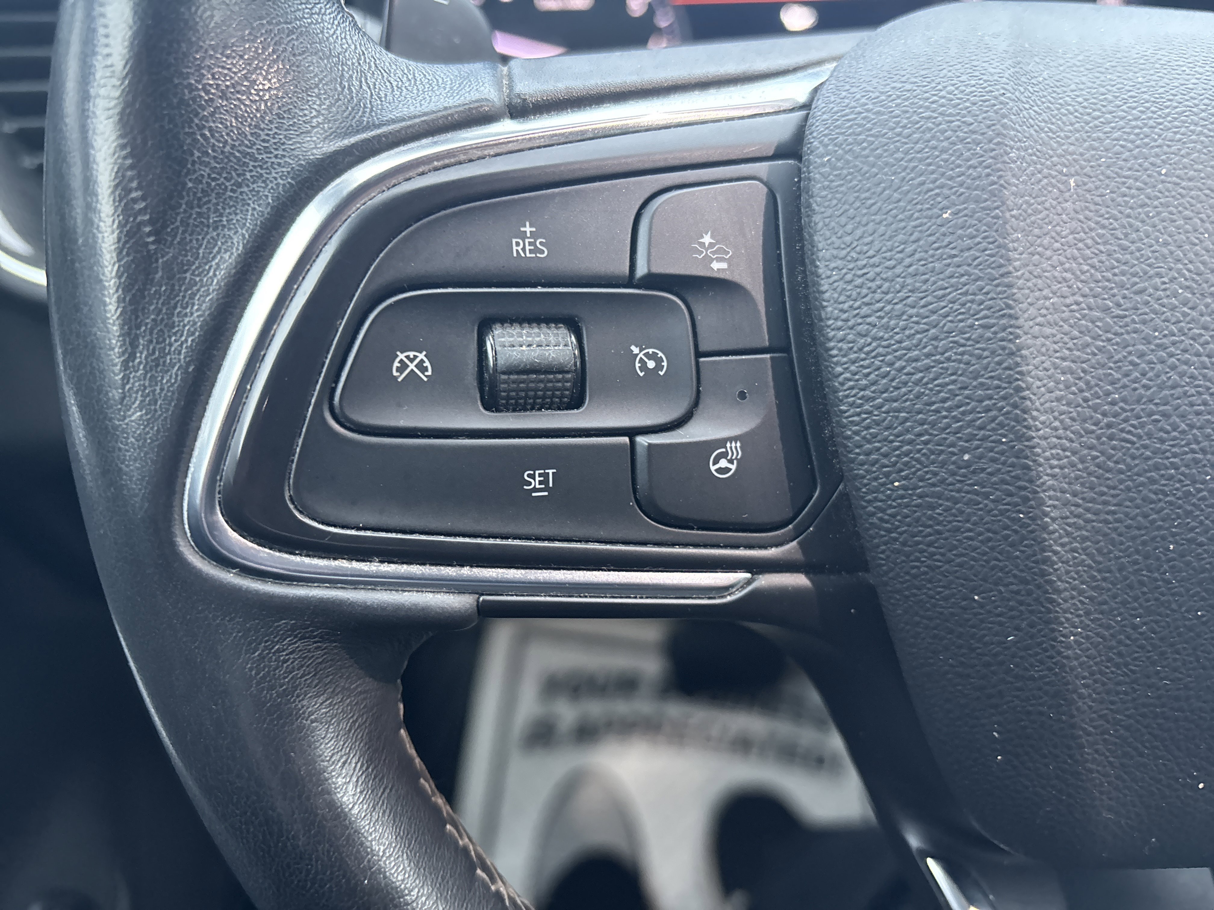 Used 2021 Buick Envision Essence w/ Sport Touring Package image 19