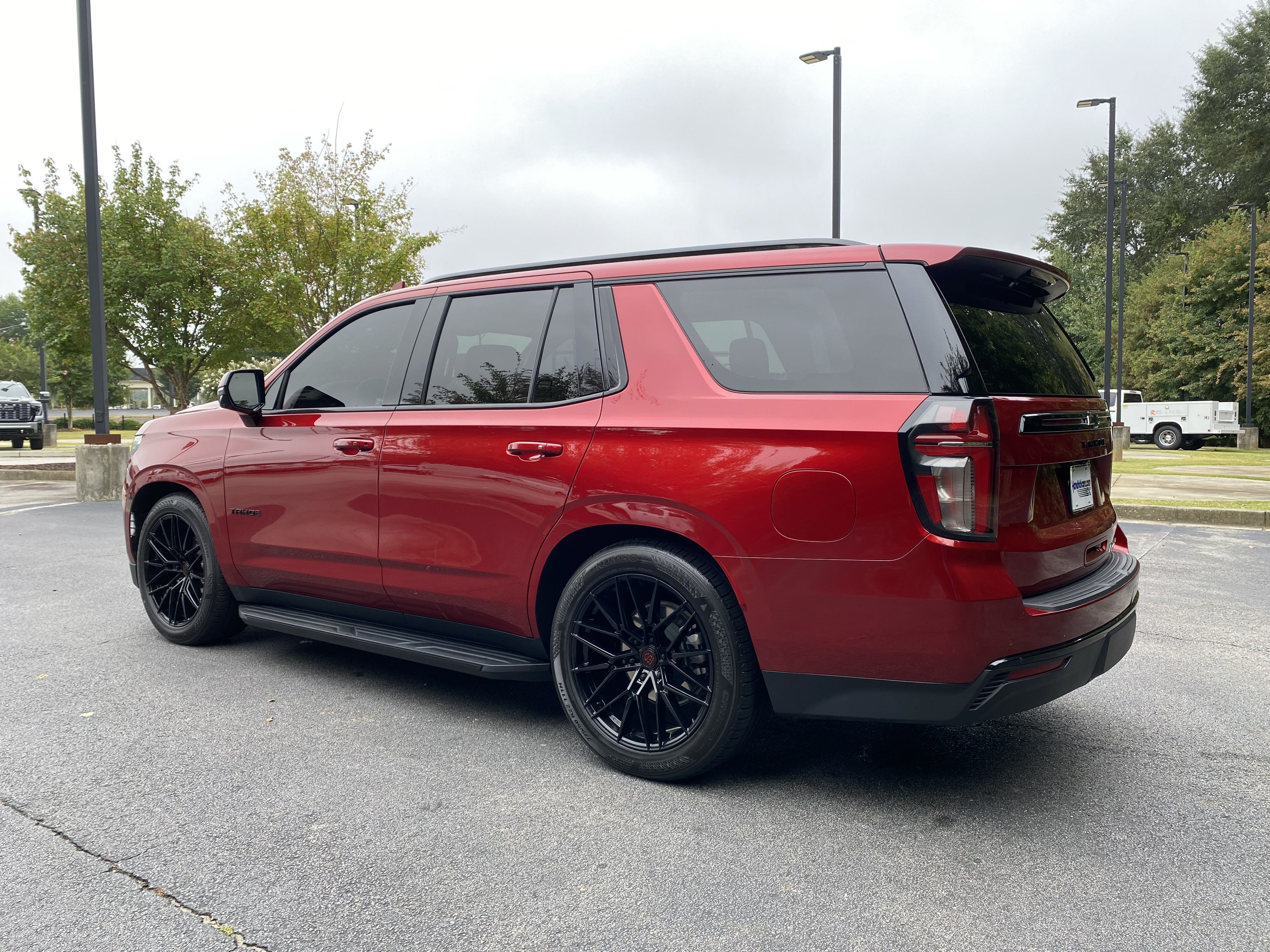 Used 2023 Chevrolet Tahoe RST w/ Luxury Package AWD/4WD image 7