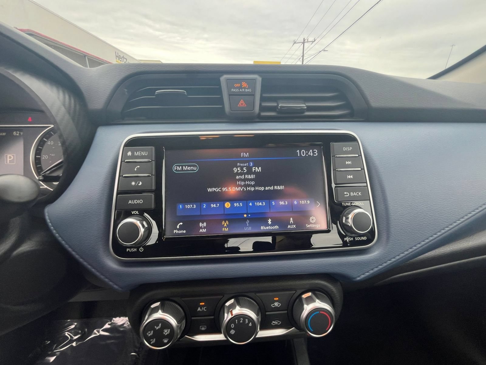 Used 2025 Nissan Versa SV FWD image 20
