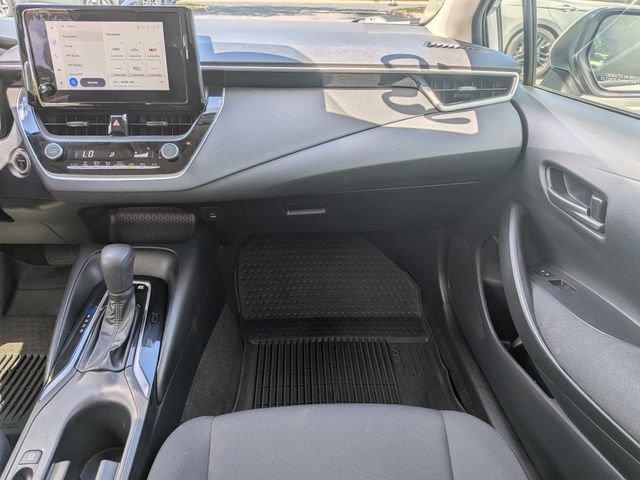 Used 2023 Toyota Corolla LE w/ LE Convenience Package FWD image 17