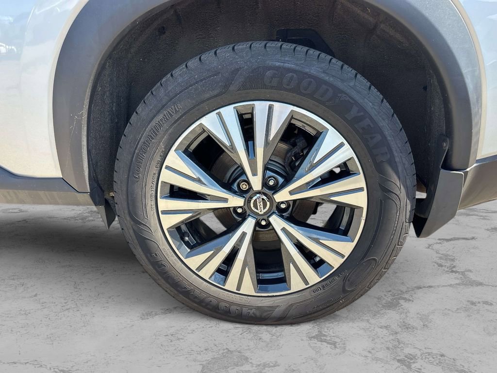 Used 2021 Nissan Rogue SV image 28