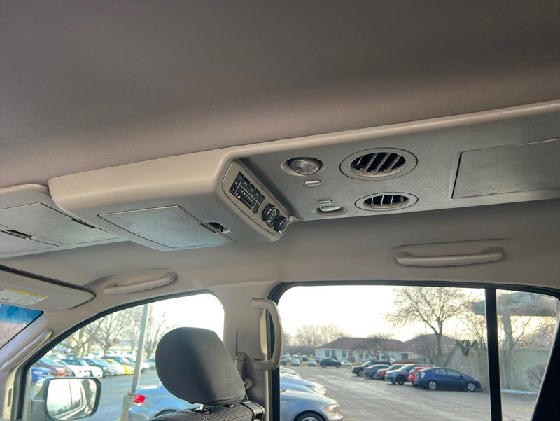 Used 2010 Nissan Armada SE image 19