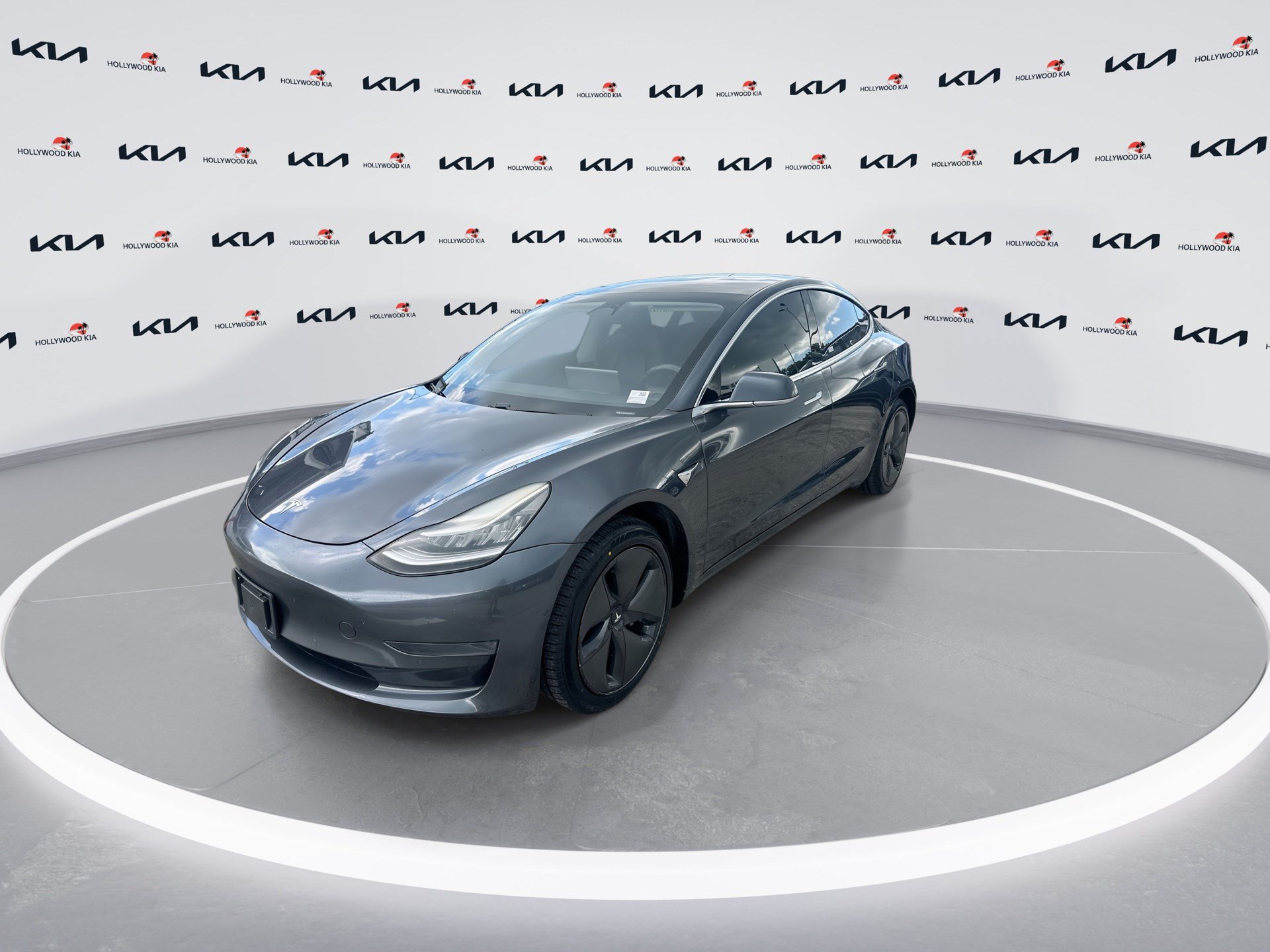 Used 2019 Tesla Model 3 Long Range RWD image 4