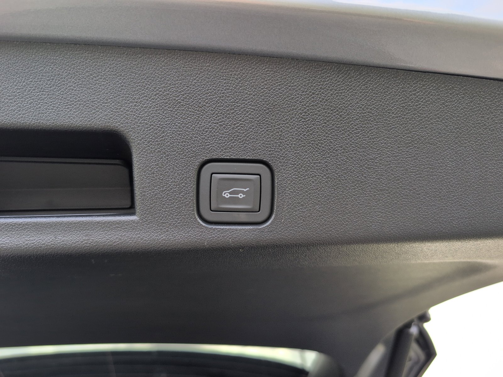 Used 2025 Buick Enclave Preferred image 6