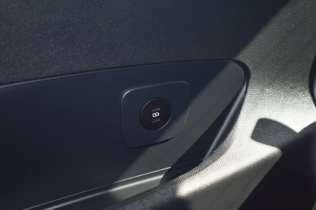 Used 2025 Ford Explorer Active image 44