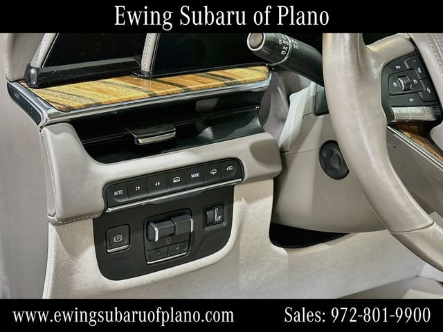 Used 2021 Cadillac Escalade Premium Luxury Platinum AWD/4WD image 10