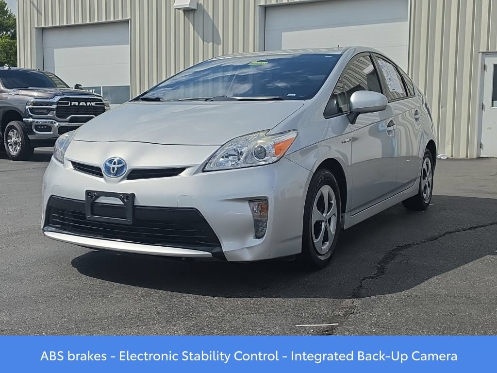 Used 2015 Toyota Prius Three FWD image 3