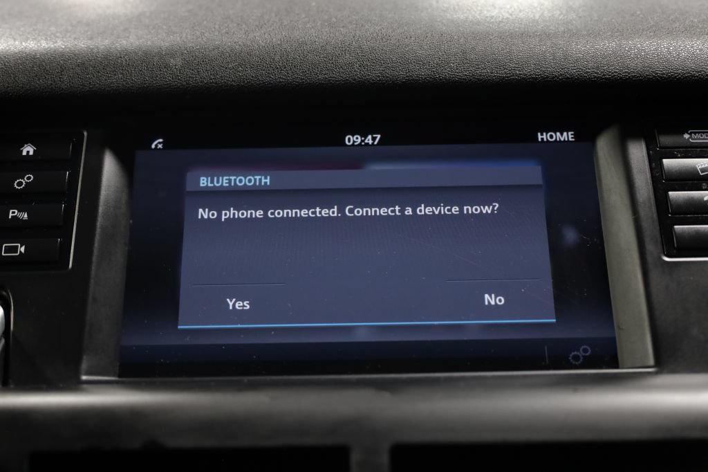Used 2017 Land Rover Discovery Sport SE AWD/4WD image 43