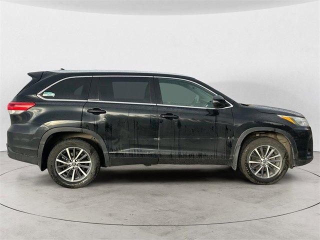 Used 2018 Toyota Highlander XLE image 6