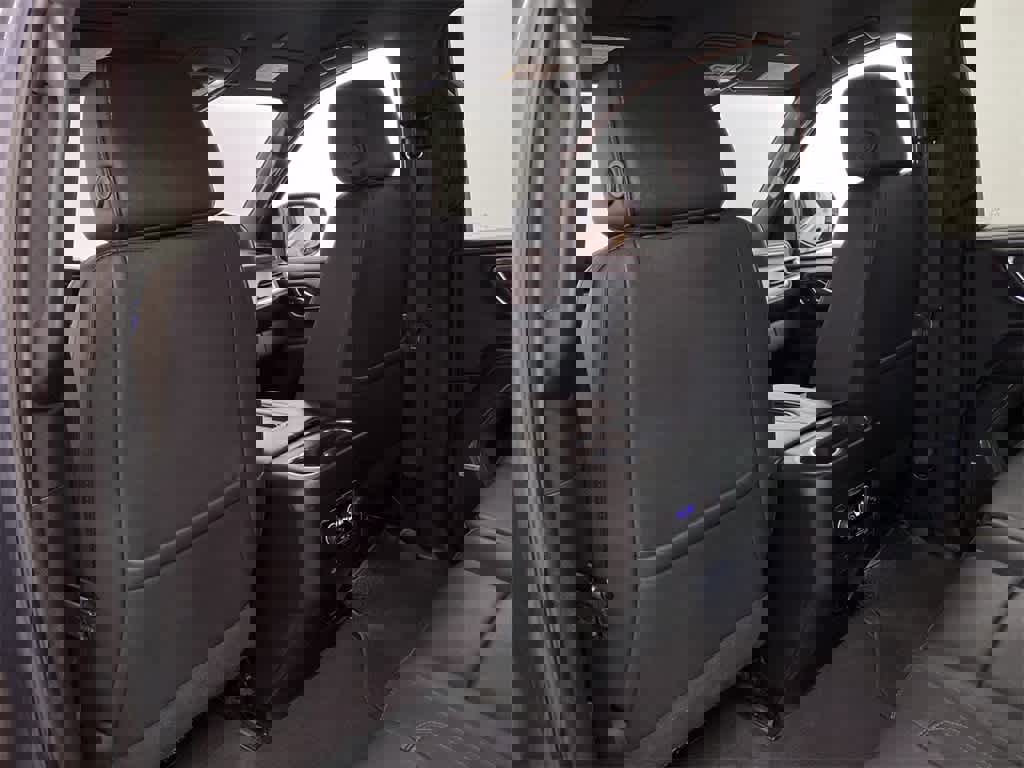 Used 2023 Chevrolet Tahoe LT image 15