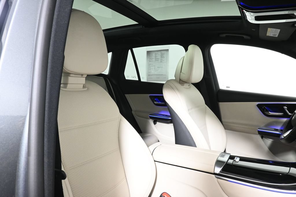 Used 2023 Mercedes-Benz GLC 300 4MATIC image 31